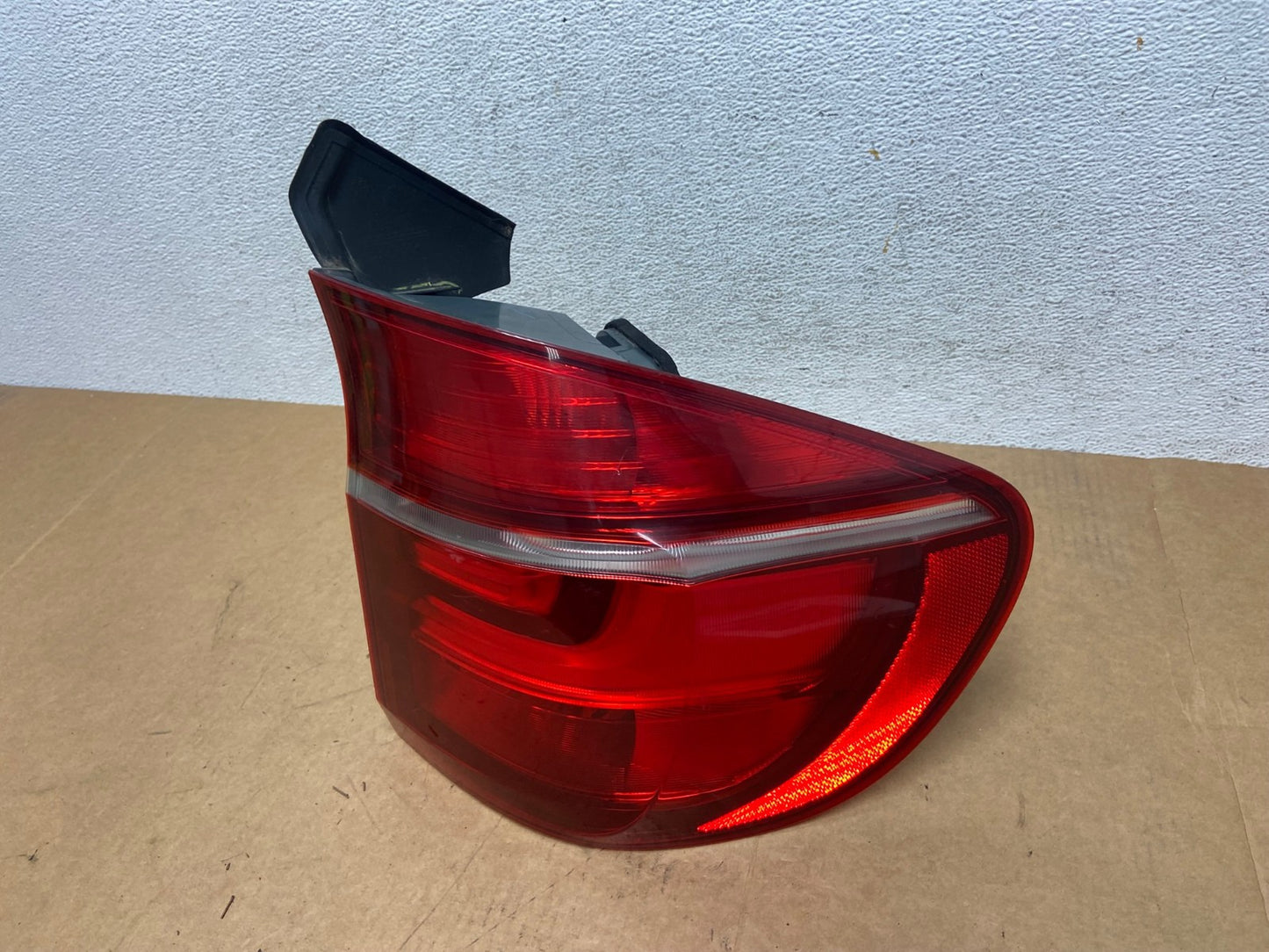 2011 2012 2013 Bmw X5 E70 Right Passenger Side Rh Tail Light AE2961 LK1