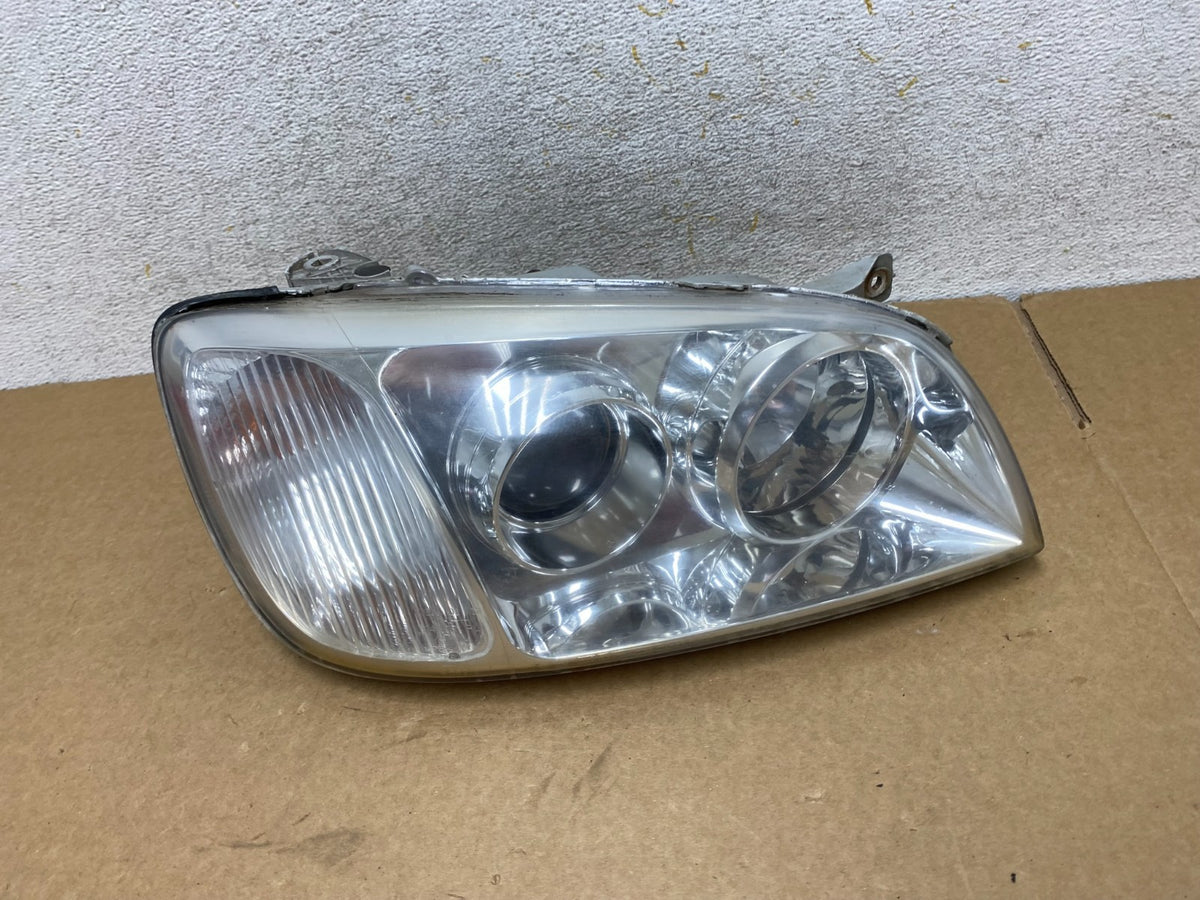 2004 2005 Hyundai XG350 XG Right Passenger RH Headlight Halogen AI2603 DW0