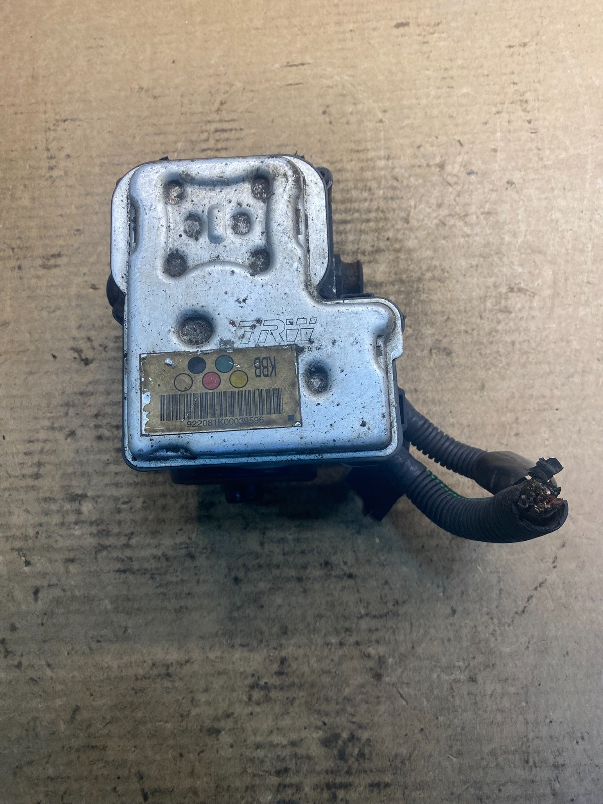 2004-07 Chevrolet Express ABS Pump Control OEM 13567136 Module AA1771  DG5
