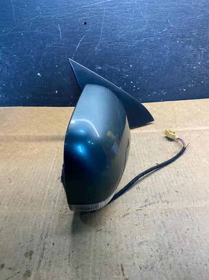 2004 to 2007 Volkswagen Touareg Right Door Power View Door Mirror OEM AB3909 MS11