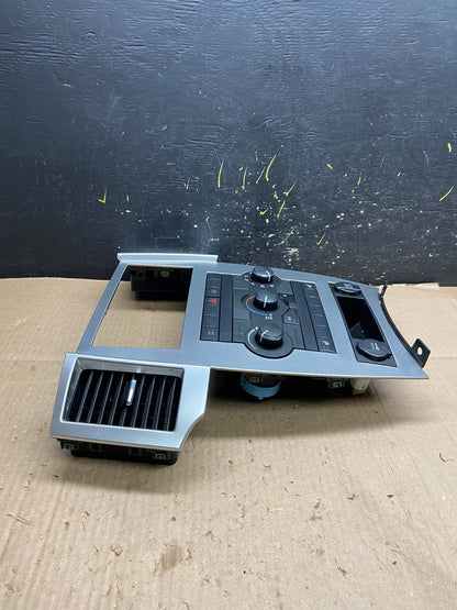 2008 to 2010 Jeep Grand Cherokee Center A/C Heater Climate Control Y2547 DG1