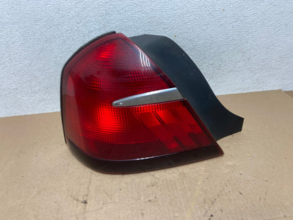 1998 - 2002 Mercury Grand Marquis Left Driver Lh Side Tail Light AE6832 LK0