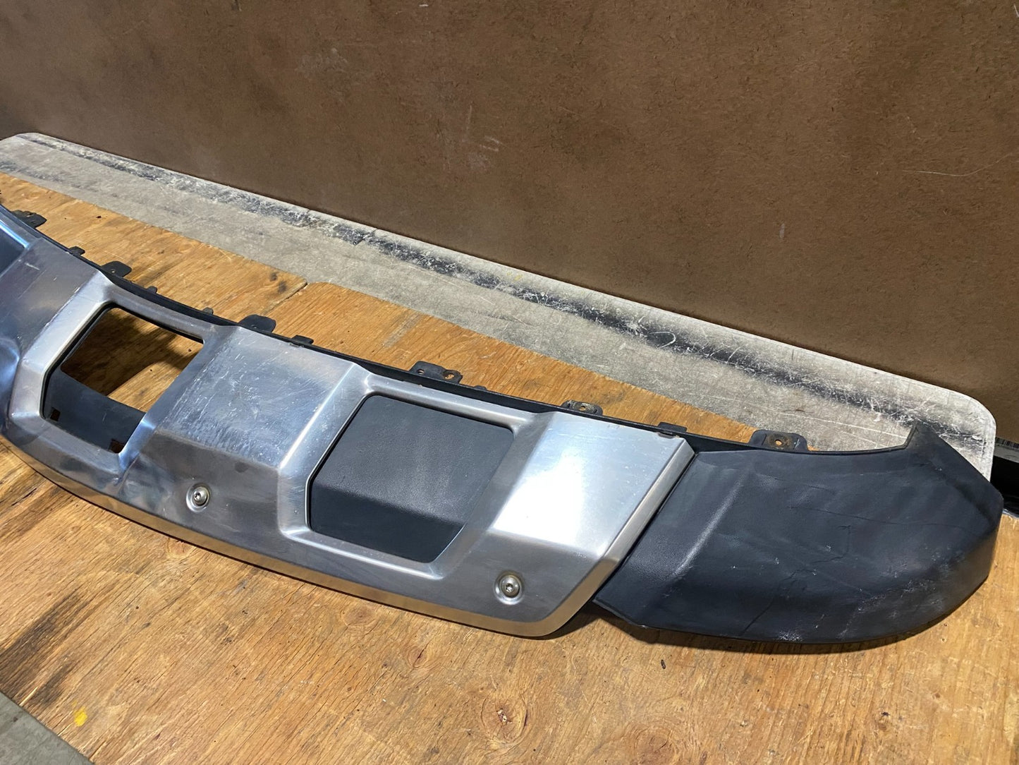 2009 to 2011 Mercedes Benz ML350 Front Bumper Cover Valance R91052