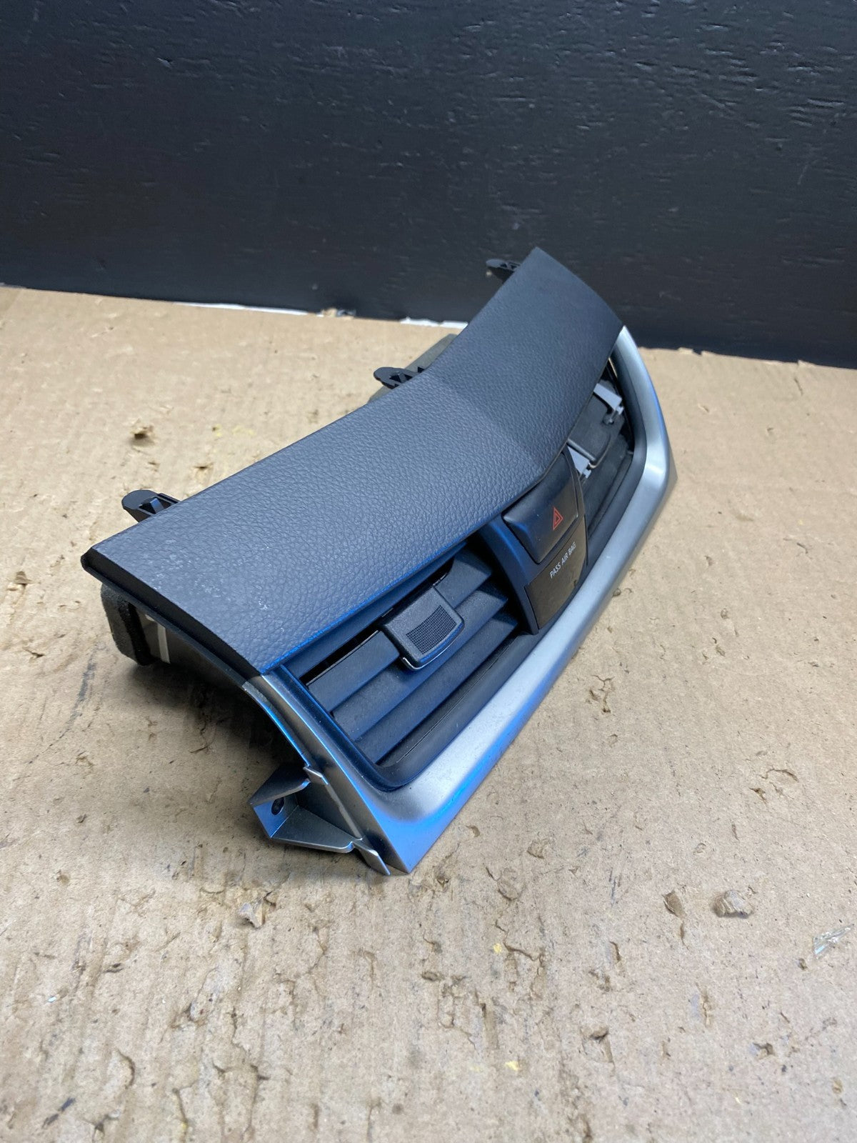 2016-2018 Nissan Altima Center Dash Vents Ac Air Vent Trim Panel Bezel ab5668 DG1
