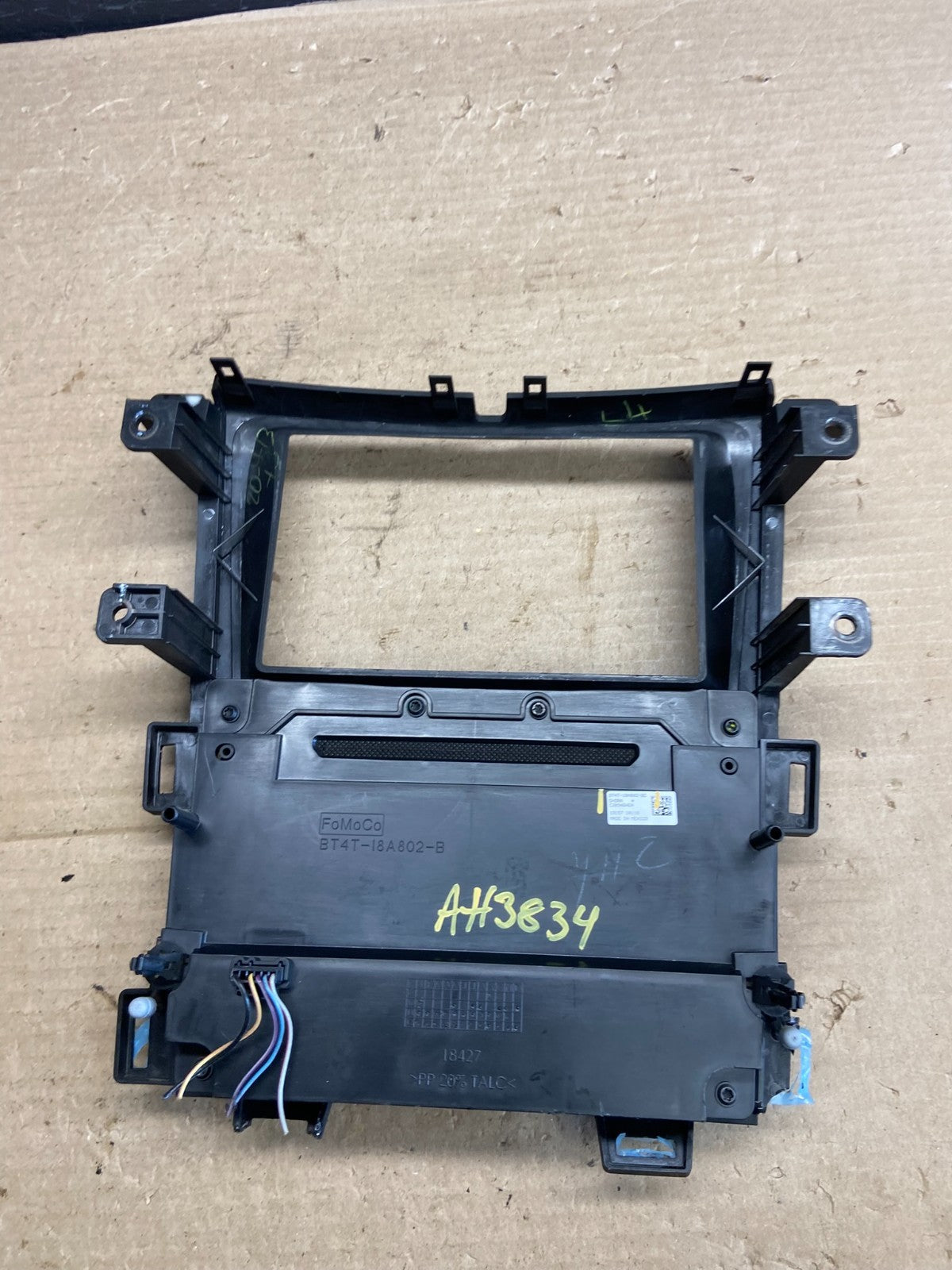2011-2014 Ford Edge Heater Climate Control Radio CD Control Dash Bezel AH3834 DG3