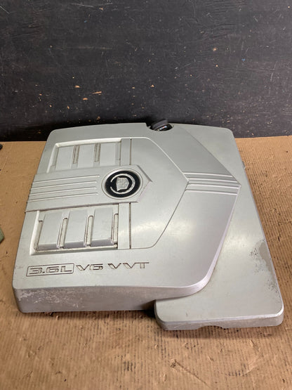 2004 to 2007  Cadillac CTS 3.6L Plastic Engine Cover Shield OEM P5779 DG3