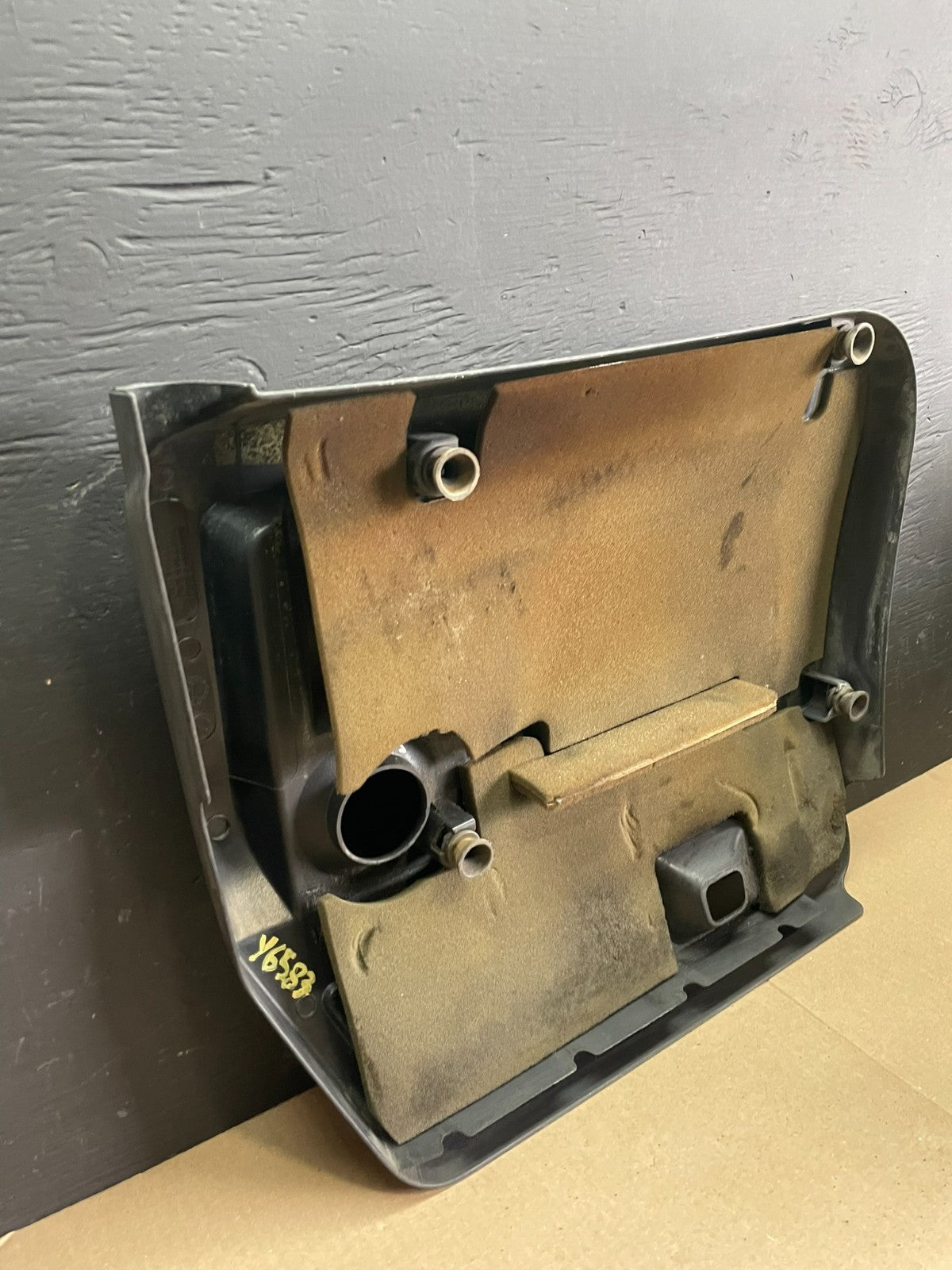2011 to 2014 Chrysler 200 2.4L VVT Engine Motor Cover  Shield ab7827 DG6