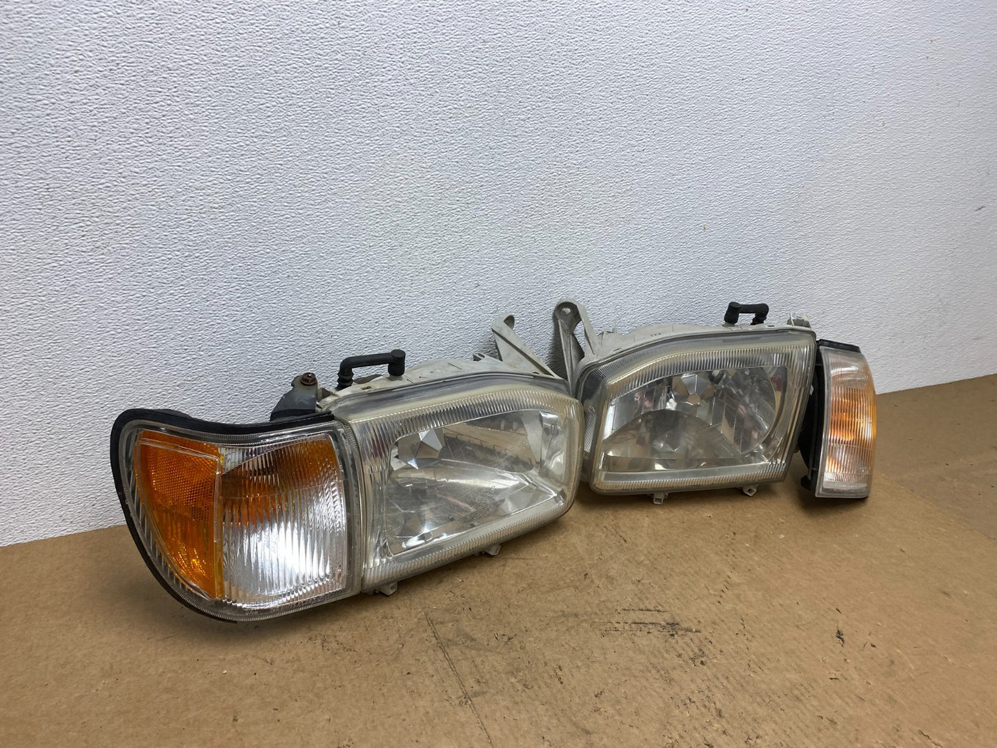 1999-2004 Nissan Pathfinder Left+Right Side Set Halogen Headlights Oem AC3302 DW2