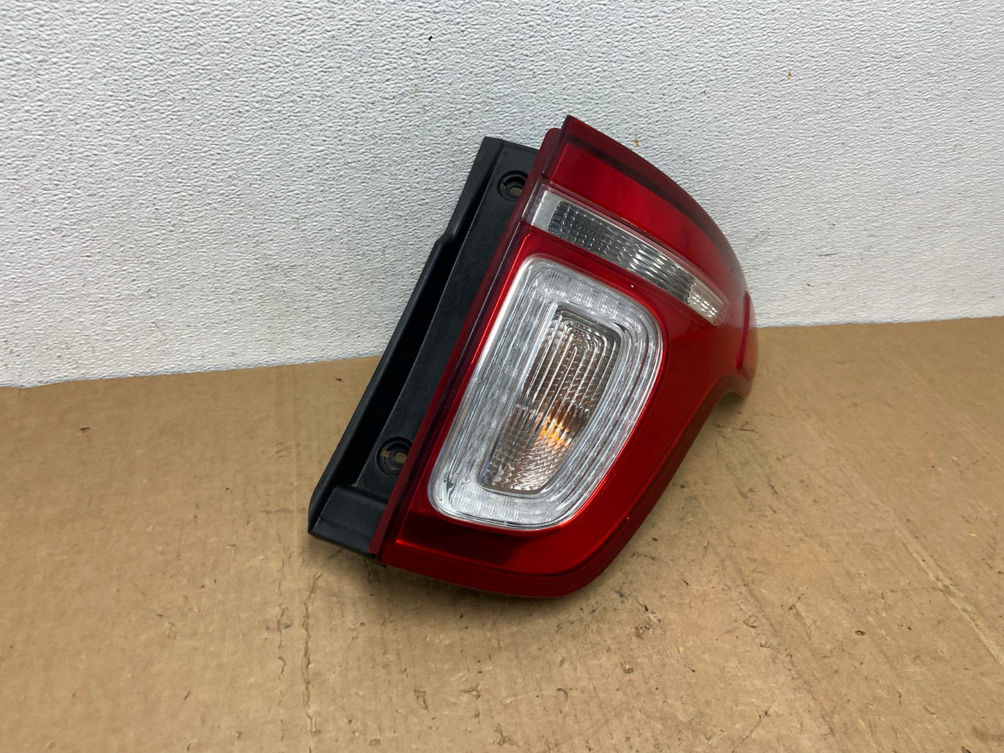 2011-2015 Ford Explorer Police Package Right Passenger Side Tail light AD1398 LK2
