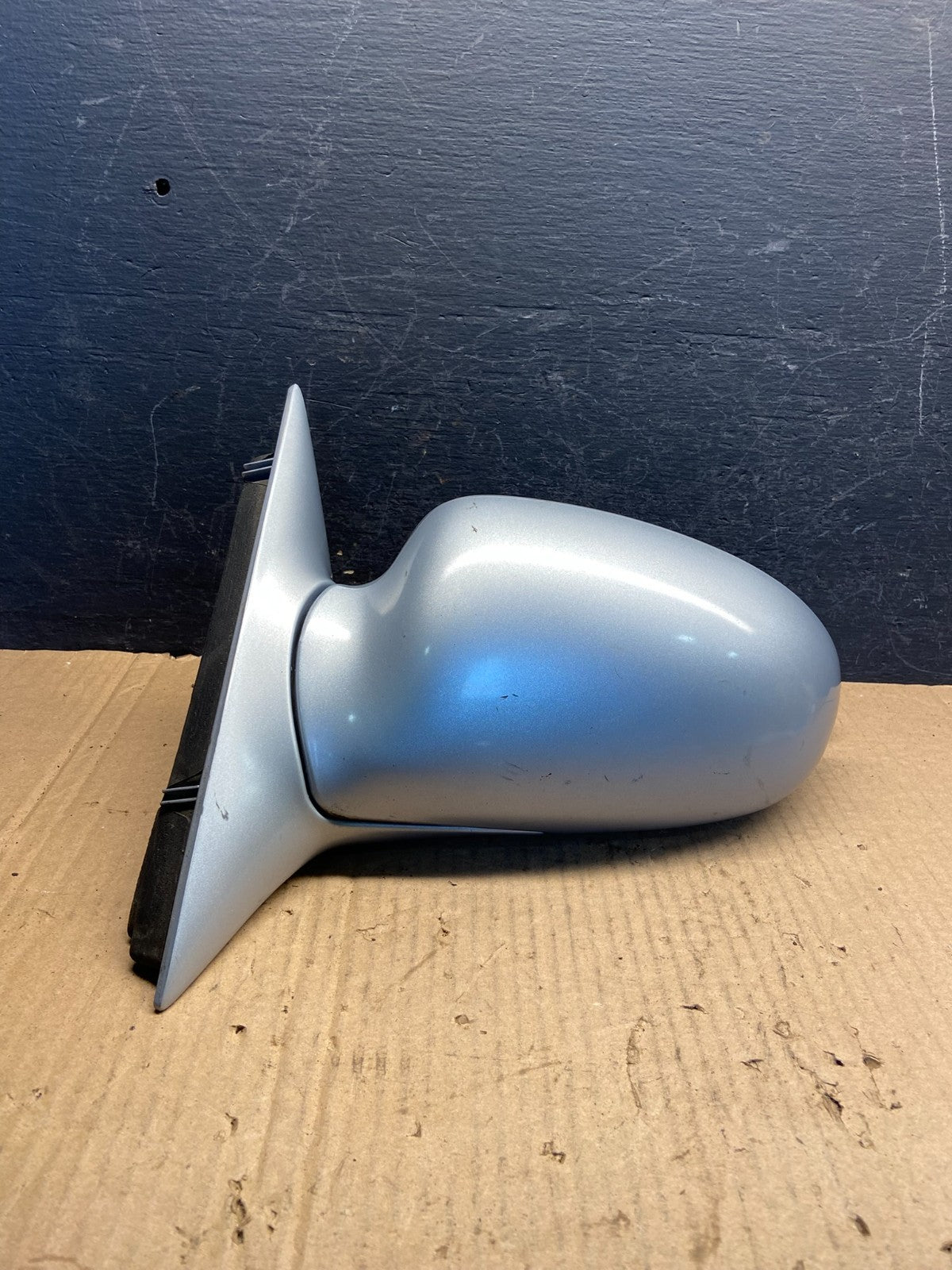 2000 to 2005 Buick LeSabre Left Driver LH Side Door View Mirror AE2382 DW0