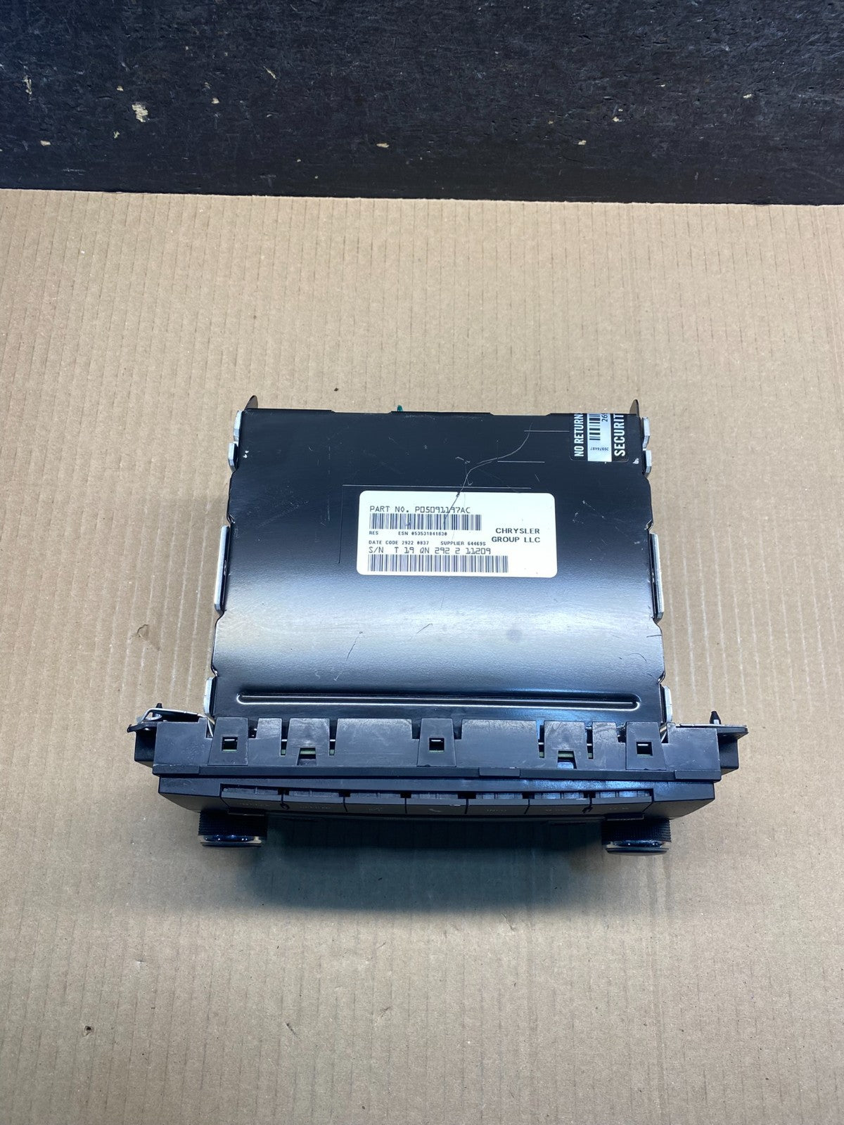 2007-2012 Chrysler Dodge Jeep Ram Radio CD MP3 AUX Receiver ai4813 DG3