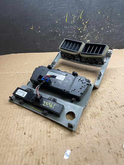 2007 to 2012 Dodge Nitro Dash Climate Temperature Control Radio Bezel Y5561 DG5