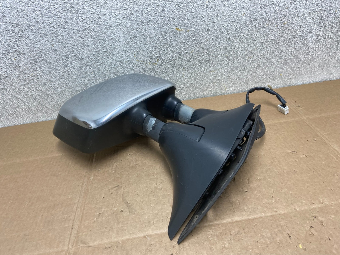 2004 to 2015 Nissan Titan SE Left Driver LH View Door Heated  Mirror Y8686 MS5