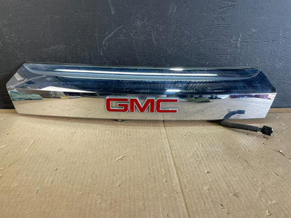 2010-2015 Gmc Terrain Liftgate Handle Trim Back Up Camera Chrome Panel AC1870 DG0