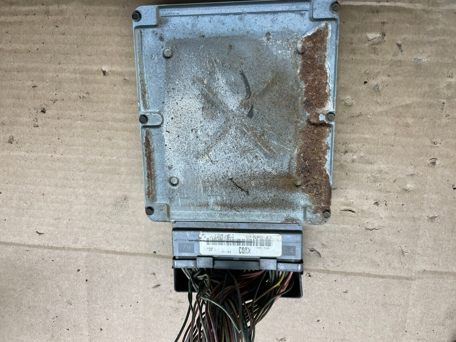 2000 Ford Van E-Series 6.8L Engine Control Module Unit ECU O8407 DG1