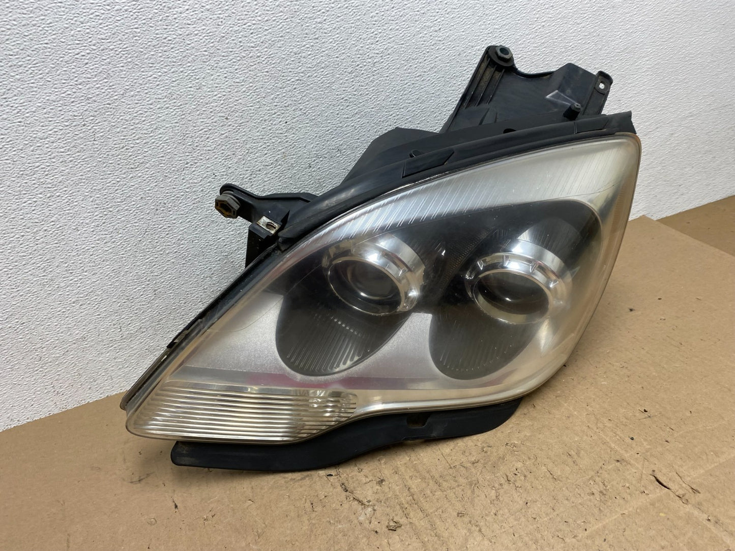2007-2012 Gmc Acadia Xenon HID Headlight Left Driver LH Side AE6547 DW2