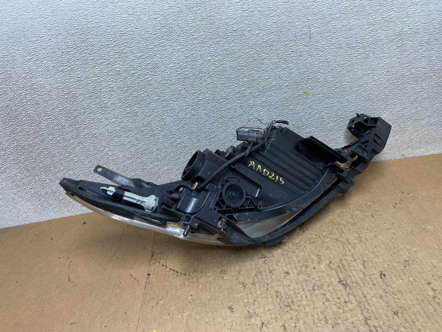 2008 2009 2010 Mazda 5 Left Driver LH Side Headlight Halogen AA0215 DW7