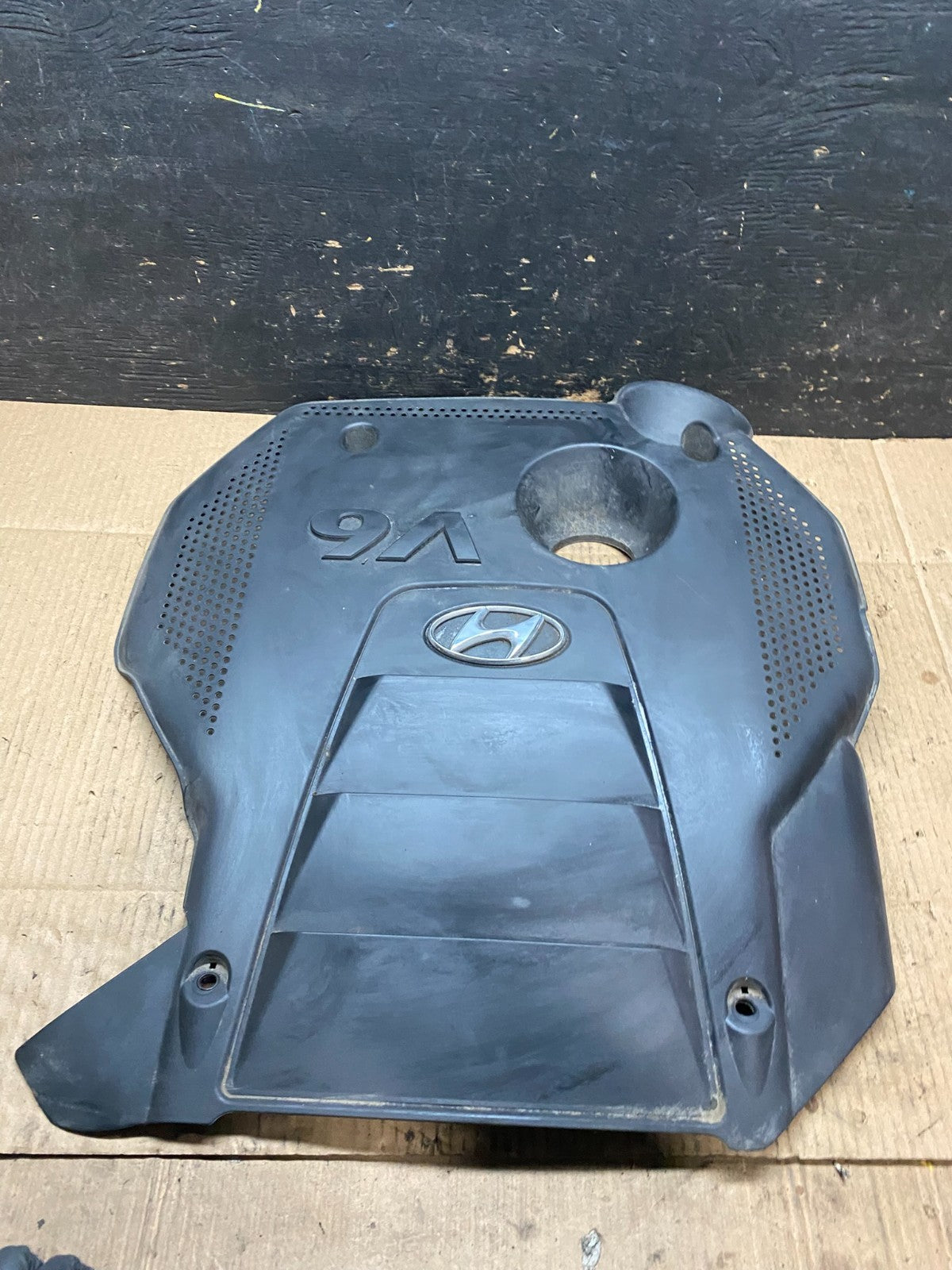 2007 to 2010 Hyundai Azera V6 Engine Motor Shield Cover OEM T6632 DG1