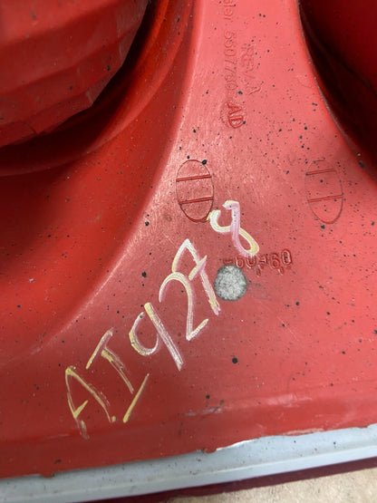 2005-2011 Dodge Dakota Lh Left Driver Side Tail Light AI9278 LK7