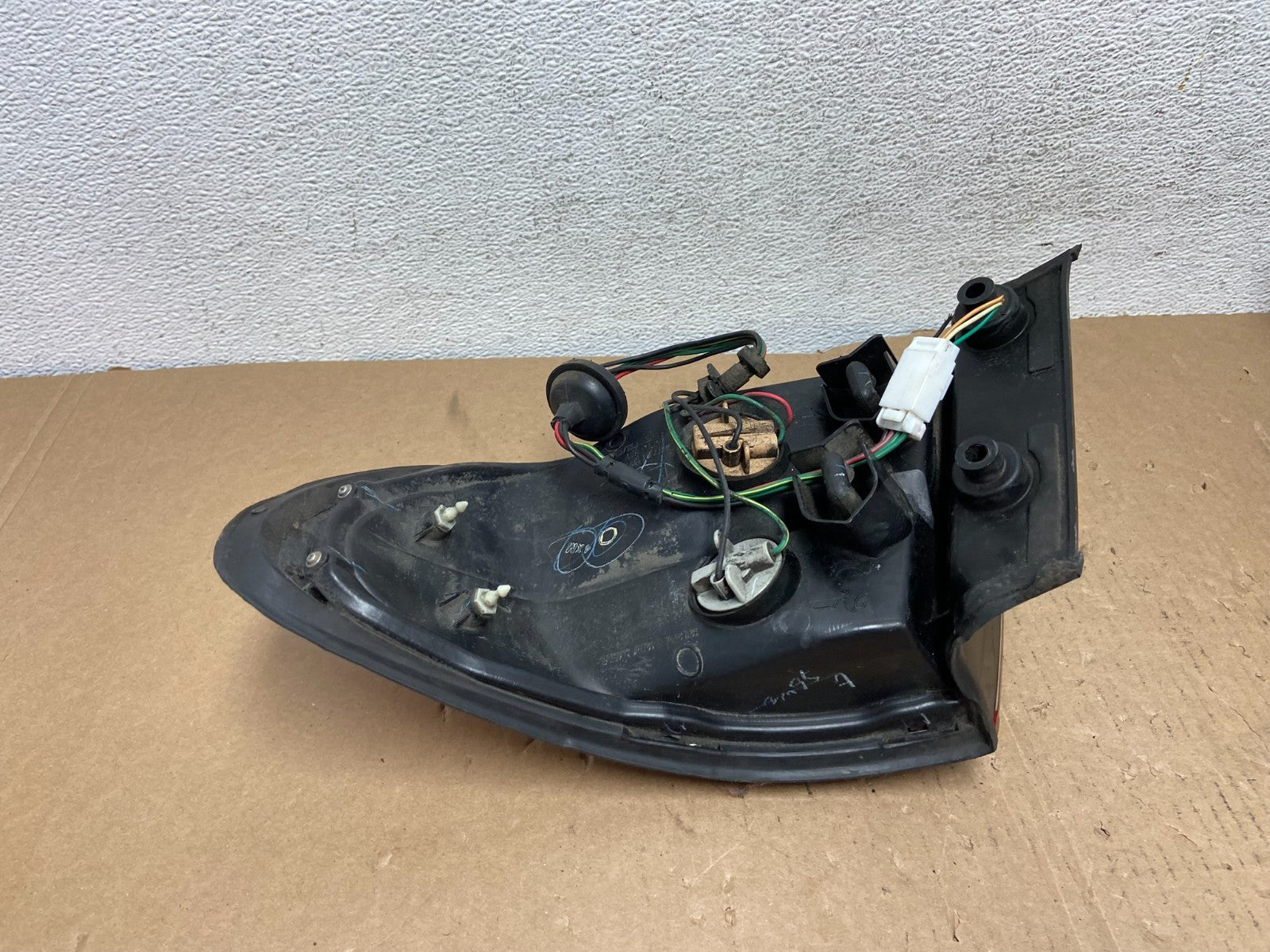 1999 to 2000 Mazda Millenia Left Driver LH Side Tail Light AD7989 DG3