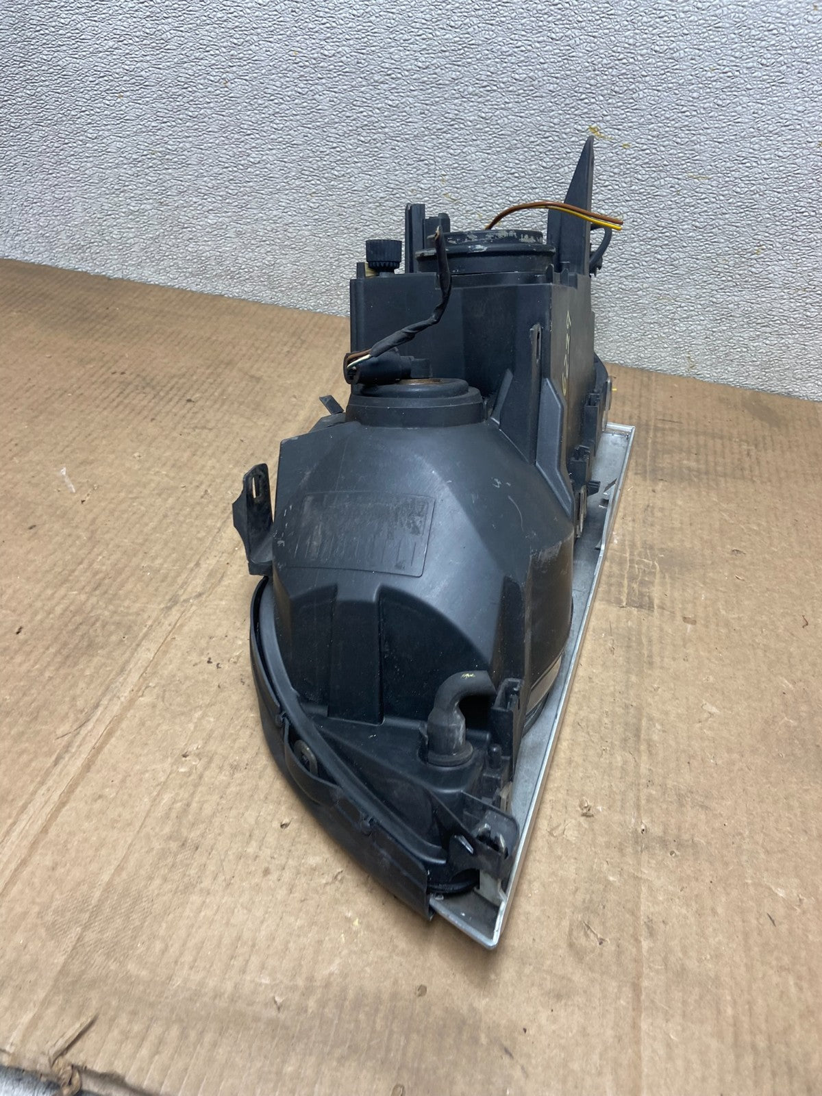 2000-2003 Bmw X5 E53 Headlight Right Passenger Rh Side Halogen OEM AA6229 DW8