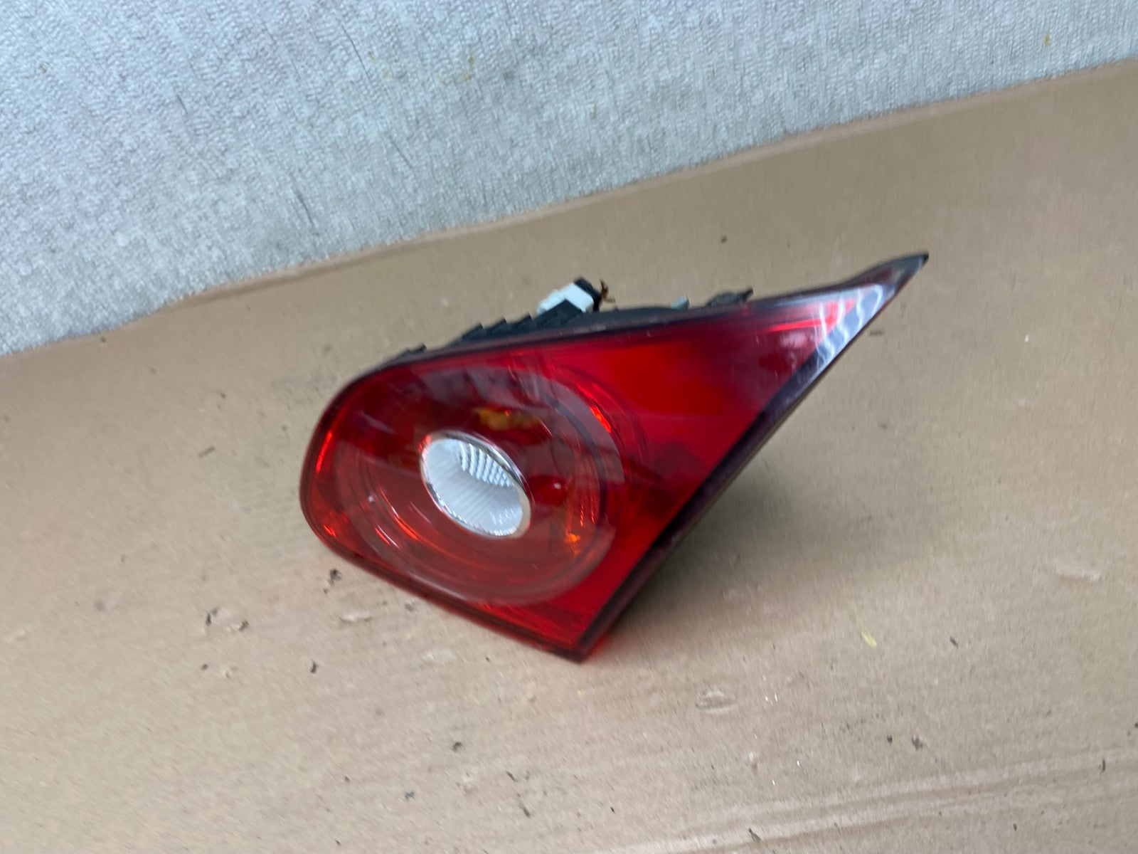 2009-2012 Volkswagen CC Right Passenger RH Side Tail Light Inner Trunk AA9910 LK1