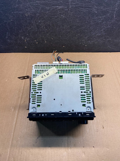 2005 to 2006 Nissan Frontier Xterra AM/FM CD Car Radio F9450 DG4