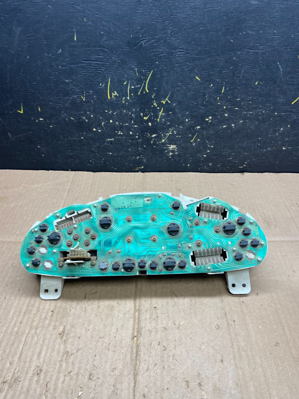 1999 to 2000 Kia Sportage Speedometer Cluster AA81025
