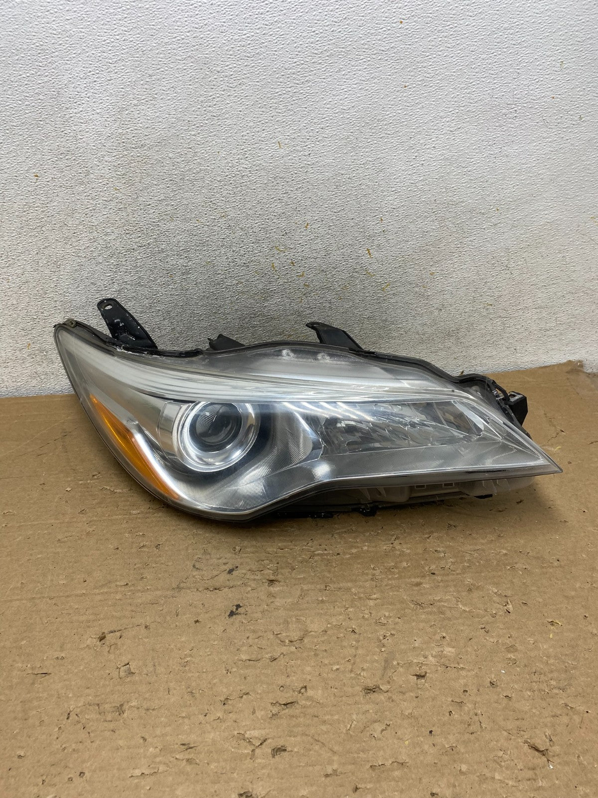 2015-2017 Toyota Camry Right Passenger RH Side Halogen Headlight AH9157 DW0