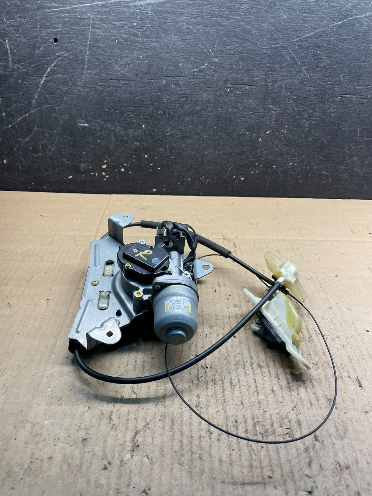 2011 to 2017 Nissan Quest Rear Right Power Sliding Door Motor Wire OEM W6780 DG4