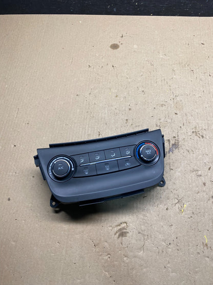 2015-2019 Nissan Sentra Climate Control Unit Heater Ac Temperature Hvac Q7053 DG0