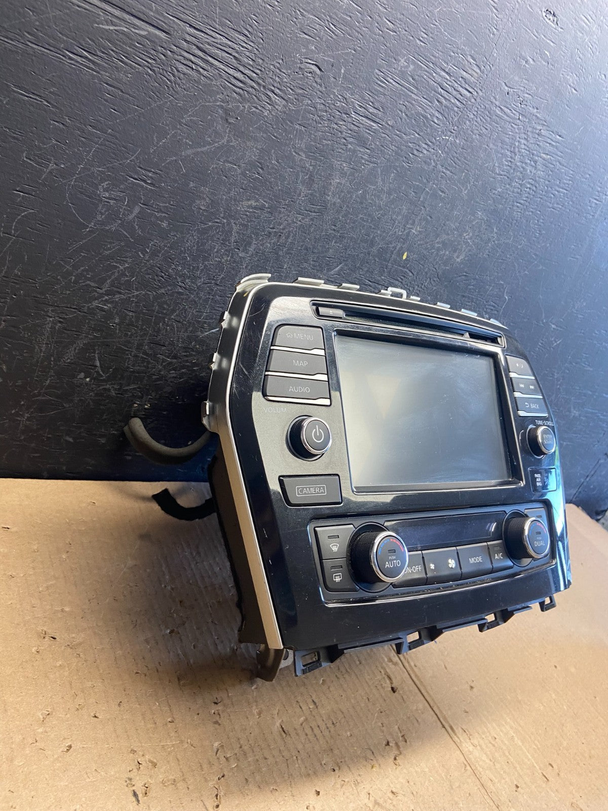 2015 - 2018 Nissan Maxima Display Screen Radio Receiver w/ Navigation AE4069 DG2