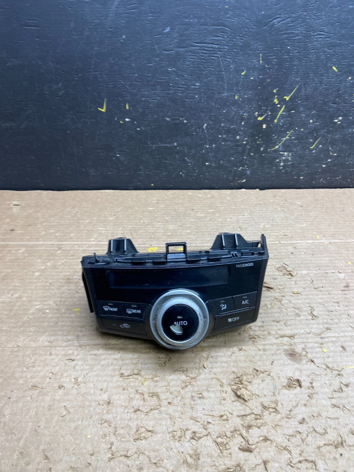 2012 2014 Toyota Prius V Climate Heater A/C AC Control Panel  Oem W3436 DG0