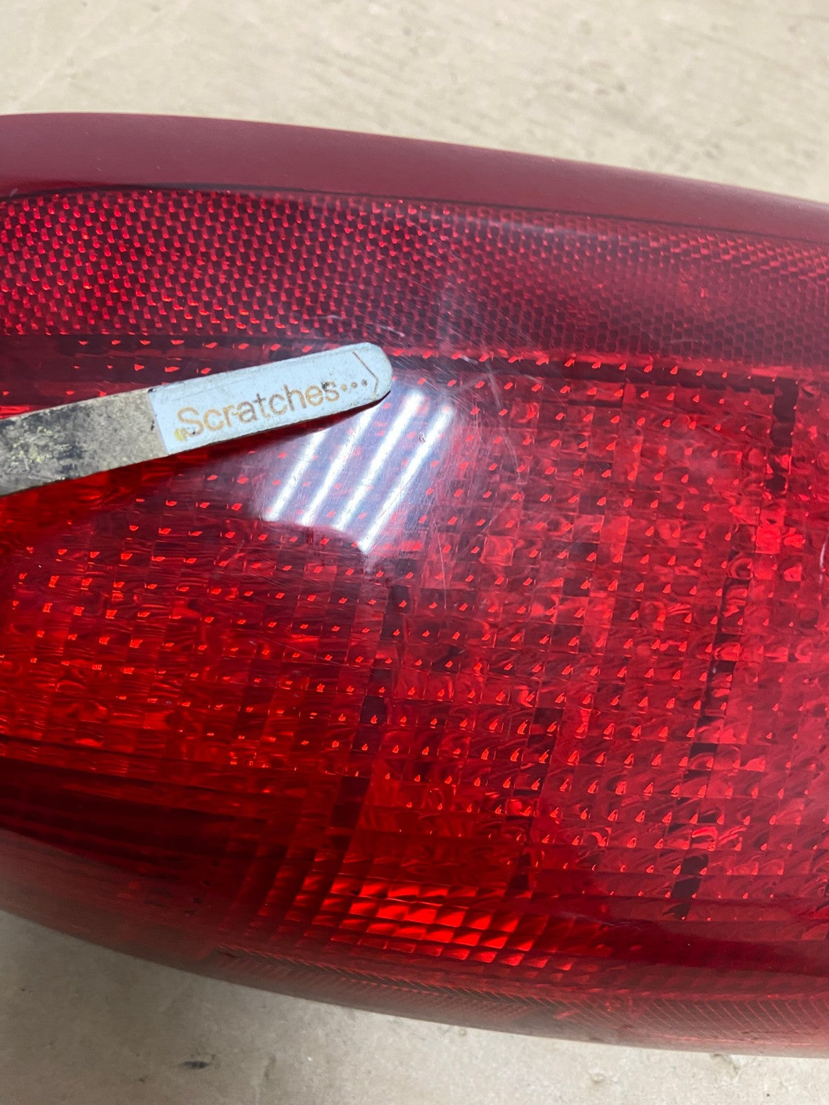 2000 to 2005 Cadillac Deville Left Driver Lh Side Tail Light AH9541 LK3