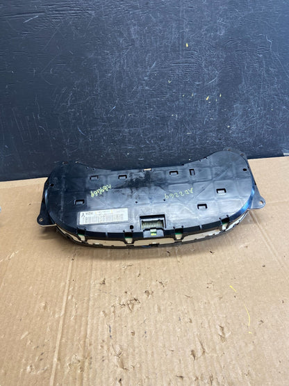 2003 to 2006 GMC Yukon Denali Cluster Gauge Speedometer AD22695