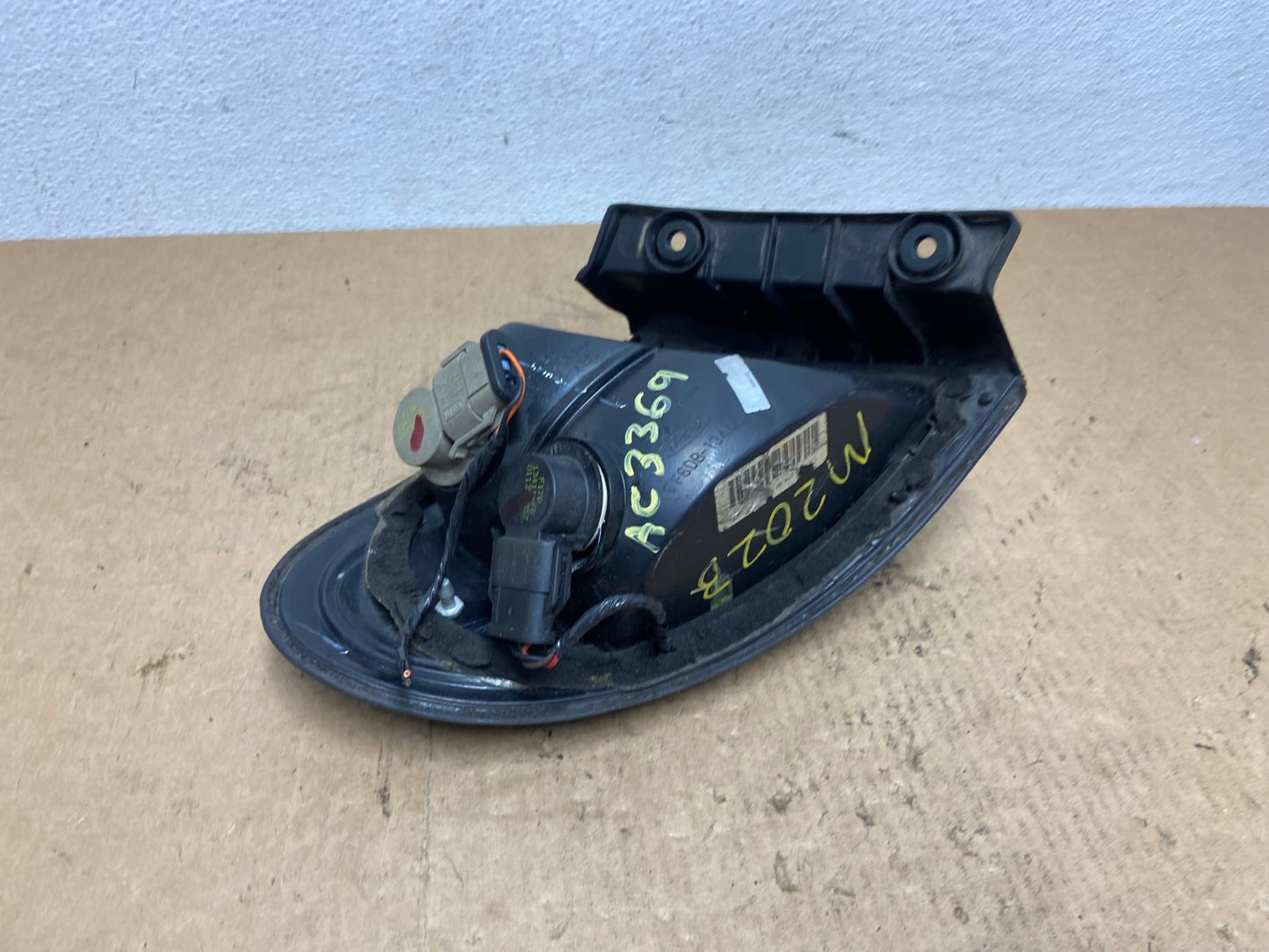 1998 - 1999 Ford Taurus Wagon Sedan Right Passenger Tail Light Oem AC3369 LK5