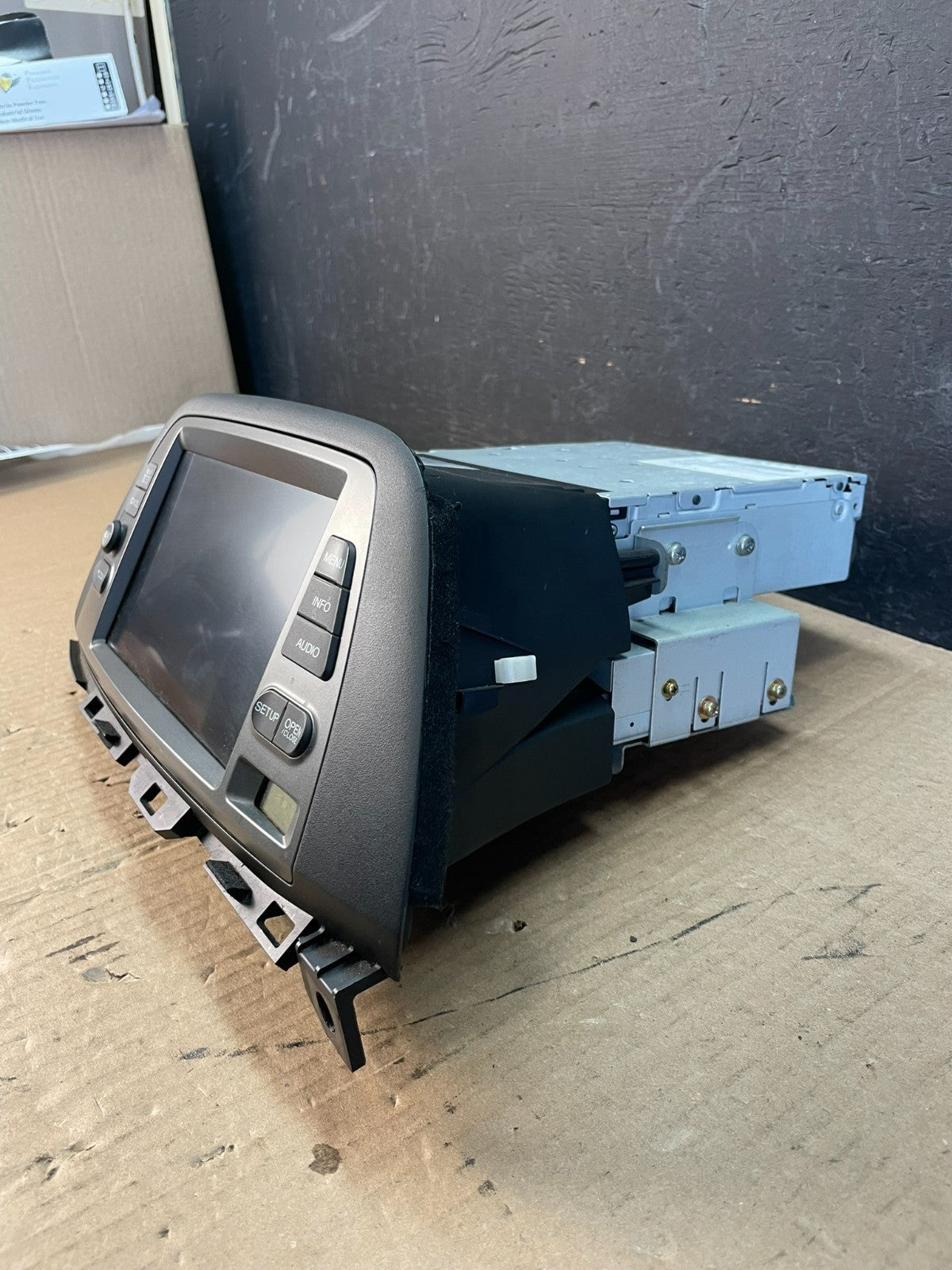 2005 to 2010 Honda Odyssey Navigation GPS Screen Display Radio AC4881 DG2