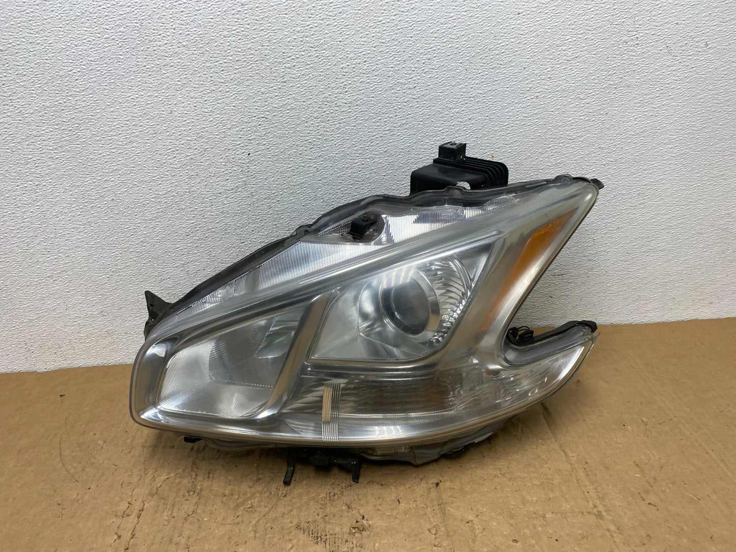 Halogen 2009 to 2014 Nissan Maxima Left Driver LH Side Headlight AD0627 DW0