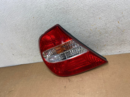 2002 2003 2004 Toyota Camry Left Driver LH Side Tail Light AI8410 LK1