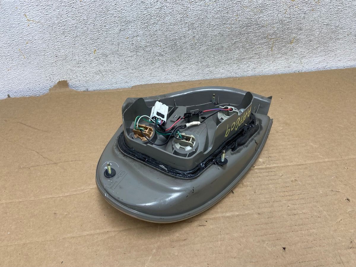 2002 2003 Nissan Maxima Right Passenger RH Side Tail Light AH7809 LK5