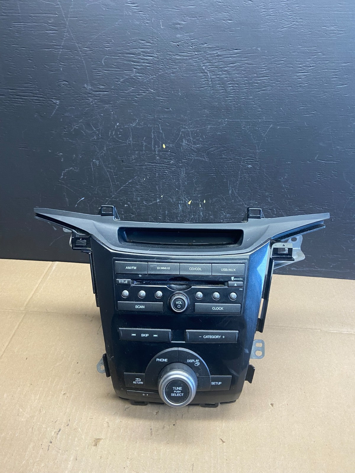 2011 to 2013 Honda Odyssey Radio AM/FM Control Panel AB9318 DG0