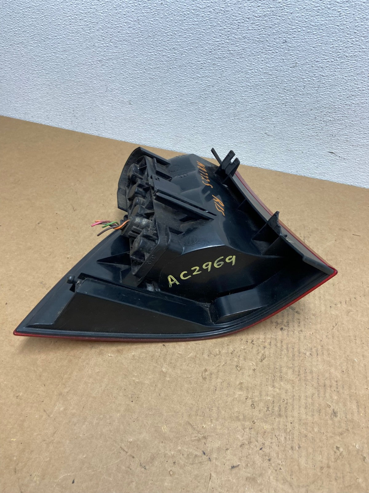 1998 to 2001 Mercedes ML320 ML-Class Right Passenger Rh Tail Light AC2969 LK6