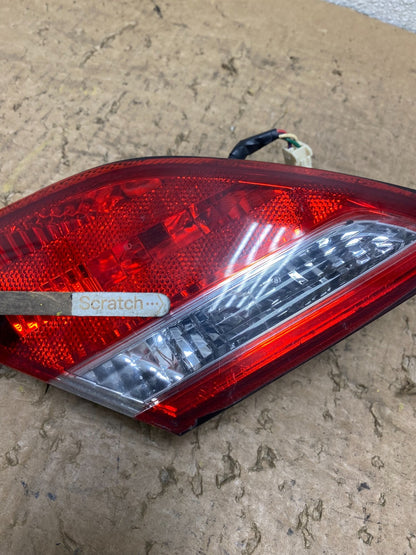 2005-2010 Toyota Avalon Left Driver LH Side Tail Light Inner V8539 DW3