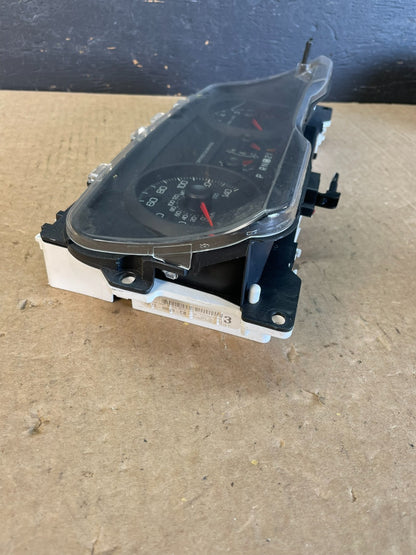 2009 to 2011 Mercury Grand Marquis Speedometer Cluster Gauge ad0394 DG1
