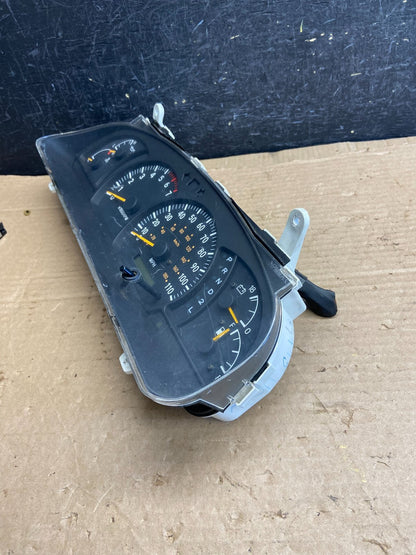 2000 2001 2002 Toyota Tundra Speedometer Cluster Gauge af2641 DG4