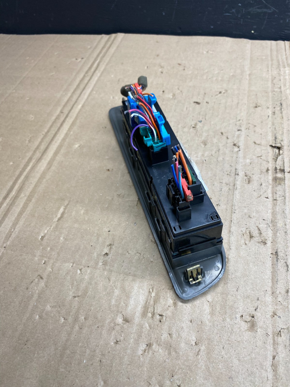 2002 - 2005 GMC Envoy Master Power Door Lock Window Switch Heat Seat AB8956 DG4
