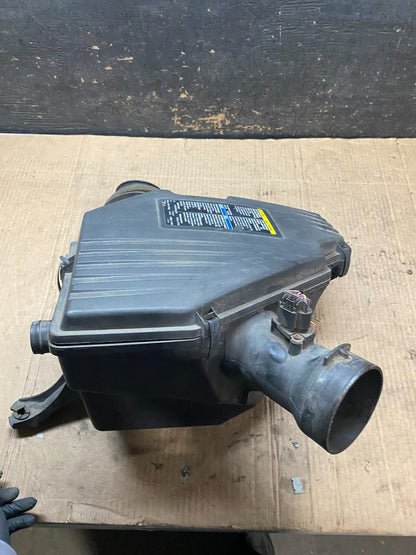 2007 Hummer H3 Air Intake Cleaner Filter Housing Box OEM T4104 DG3