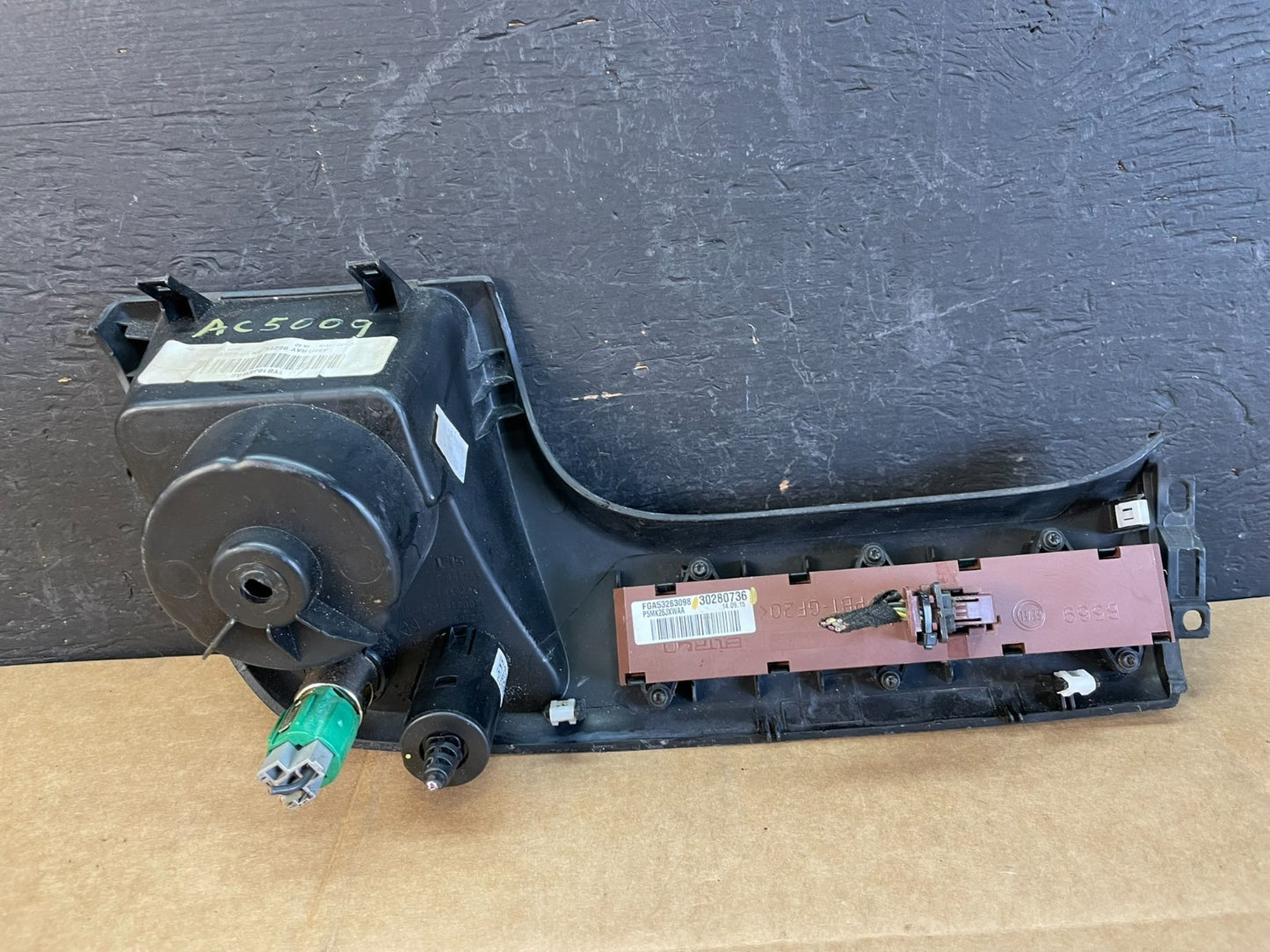 2014-2018 Ram Promaster Front Center Hazard Cover Storage USB Cup Hold ac5009 DG3