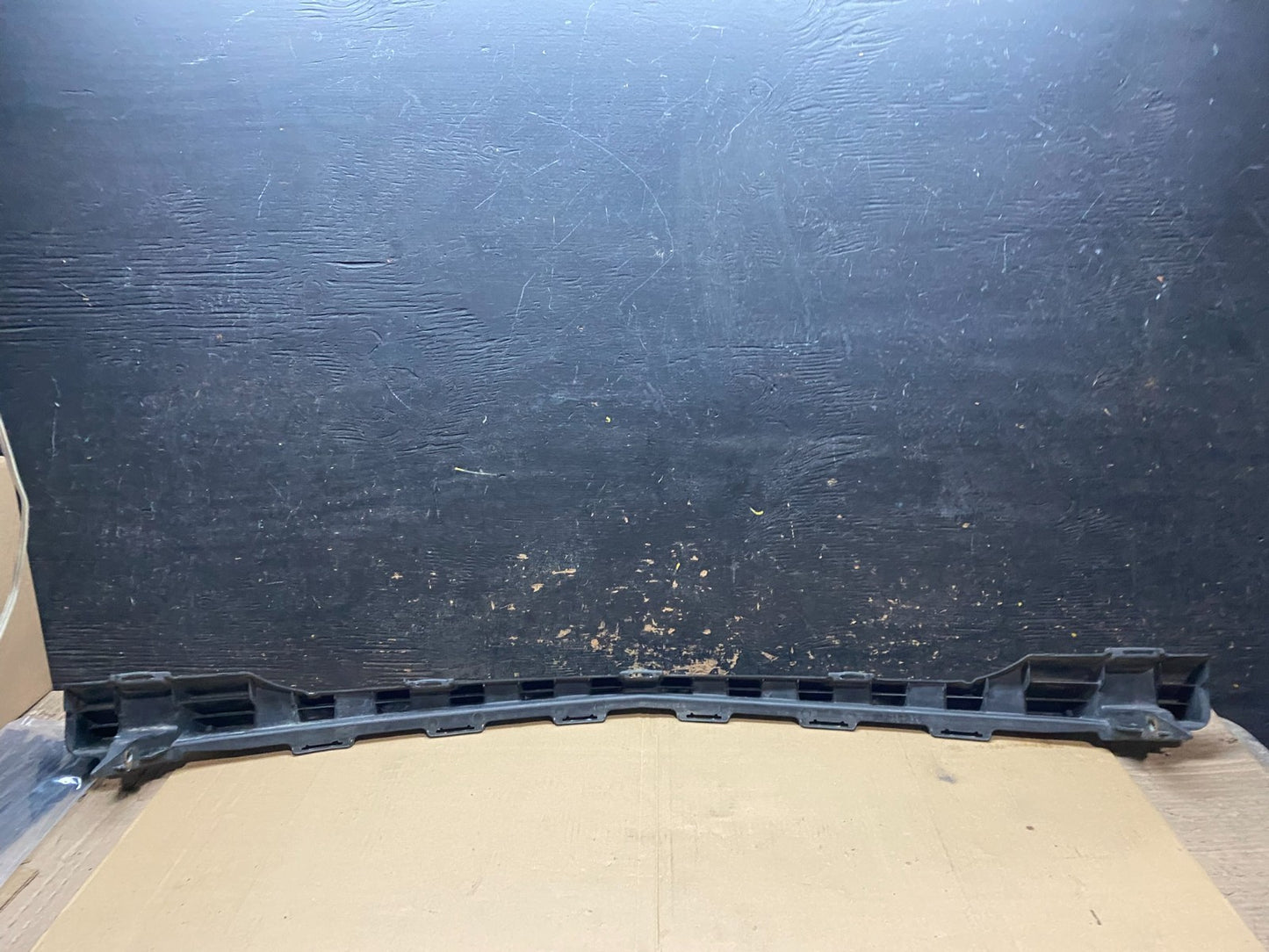 08-11 Mercedes W204 C300 Sedan Front Lower Bumper Carrier Support Panel X29513