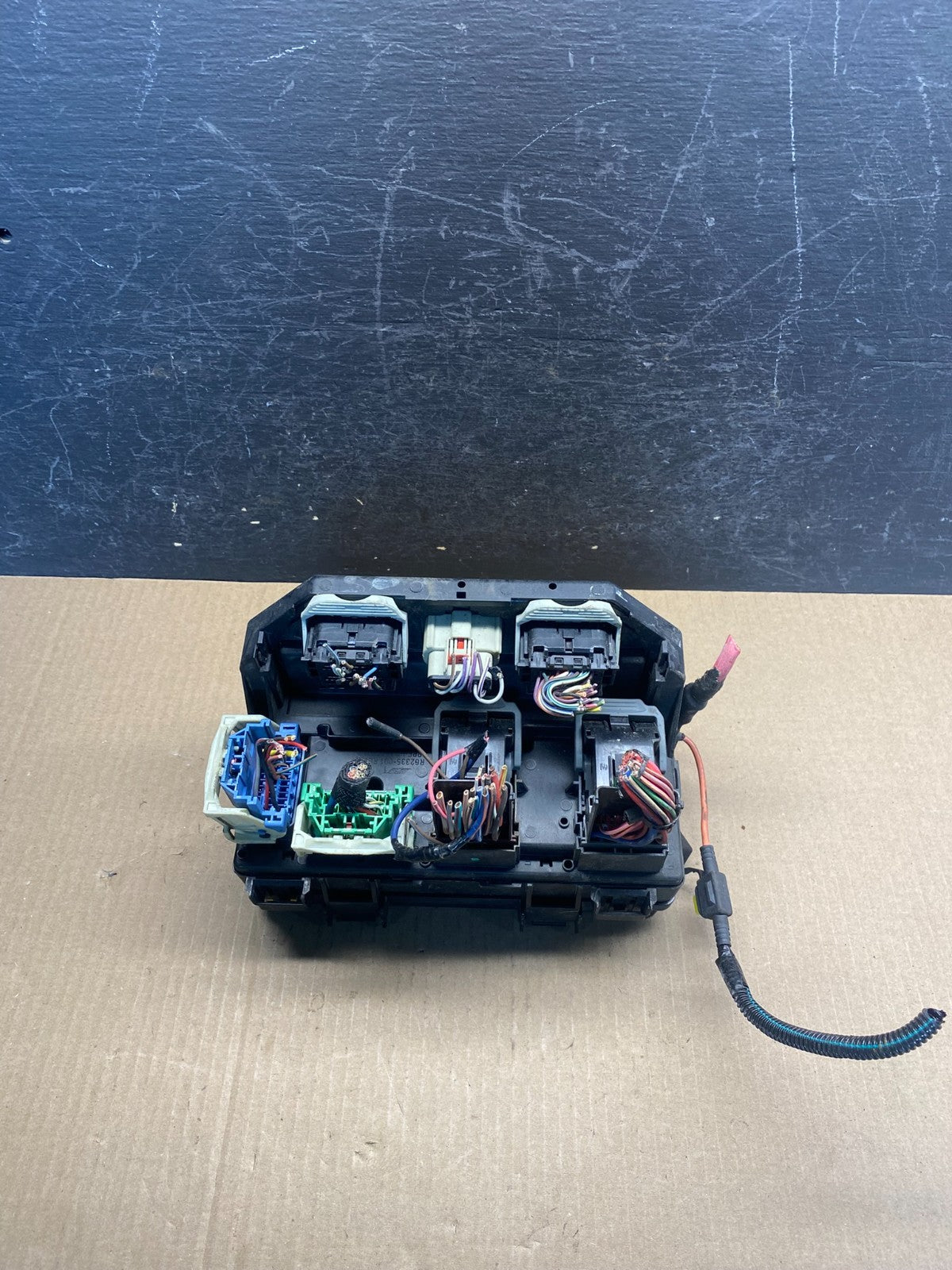 2014 Jeep Cherokee Fuse Box Multi-Function Relay Module Bcm AG9465 DW0